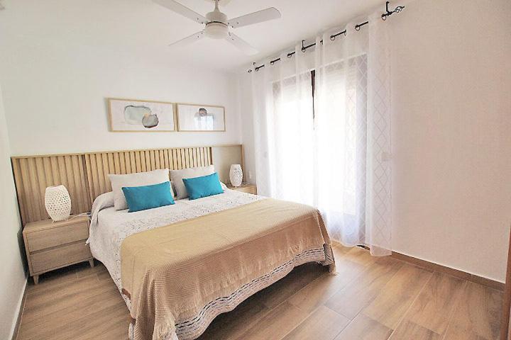 Апартаменты Apartamento Europa Primera Linea De Playa Guardamar Гвардамар-дель-Сегура Экстерьер фото