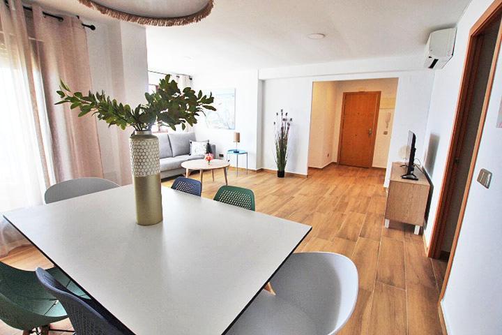 Апартаменты Apartamento Europa Primera Linea De Playa Guardamar Гвардамар-дель-Сегура Экстерьер фото